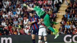 ماذا يحتاج برشلونة لحسم تتويجه بالدوري الإسباني؟