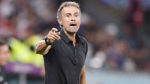 هل يتولى لويس إنريكي تدريب باريس سان جيرمان؟.. بعد فشل التعاقد مع ناجلزمان