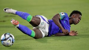 ما هي خطة ريال مدريد لسرعة علاج إصابة فينيسيوس جونيور؟