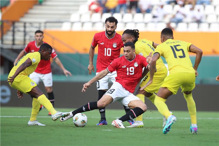 مفاجأة صادمة.. مرموش ومصطفى محمد يغادران معسكر منتخب مصر