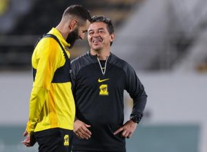 بنزيما يرد على أنباء خلافه مع جاياردو وحقيقة رحيله عن الاتحاد السعودي