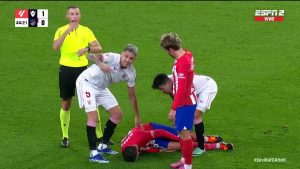 إصابة قوية لـ موراتا في مباراة أتليتكو مدريد ضد إشبيلية