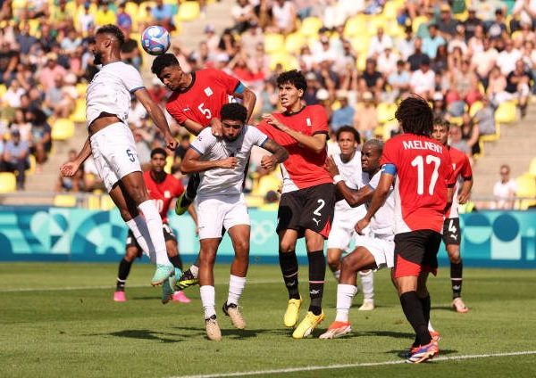 حكم مباراة مصر ضد أوزبكستان في أولمبياد باريس 2024