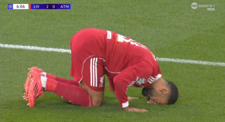 محمد صلاح يحقق رقمًا قياسيًا جديدًا بعد هدفه إمام اتليتكو بدوري الأبطال