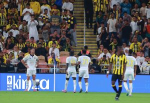 إصابة قوية لنجم الاتحاد أمام النصر في الكلاسيكو