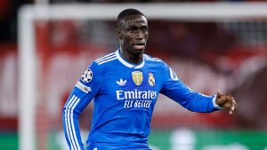 مدة غياب ميندي عن ريال مدريد بعد إعلان إصابته