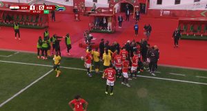 خناقة في مباراة مصر وجنوب أفريقيا وطرد محمد هاني.. فيديو