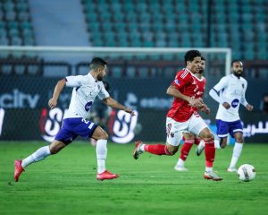 طرد لاعب الأهلي أمام المصرية للاتصالات في كأس مصر