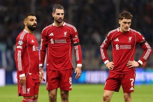 نجم ليفربول يهدد رقم محمد صلاح في دوري أبطال أوروبا