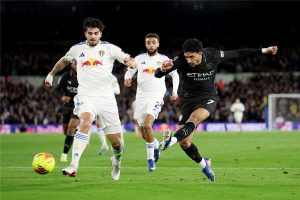 تقييم متوسط لـ مرموش في مباراة مانشستر سيتي وليدز يونايتد