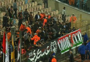 قرار عاجل من كاف بخصوص أحداث مباراة الأهلي والجيش الملكي