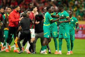 تعليق مثير من الصحف الإسبانية على قرار كاف بمنح كأس أمم أفريقيا لـ المغرب