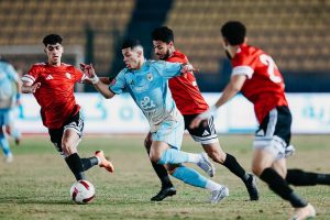 هل استحق الأهلي ركلة جزاء أمام طلائع الجيش؟ خبير تحكيمي يوضح
